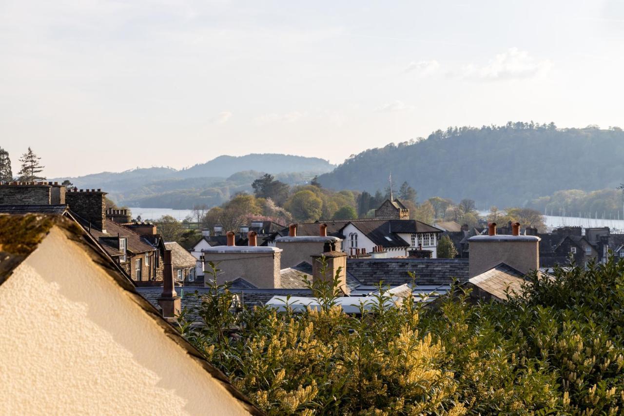 Luxury 2 Bed Room Lake View Apt Bowness Parking Exterior foto