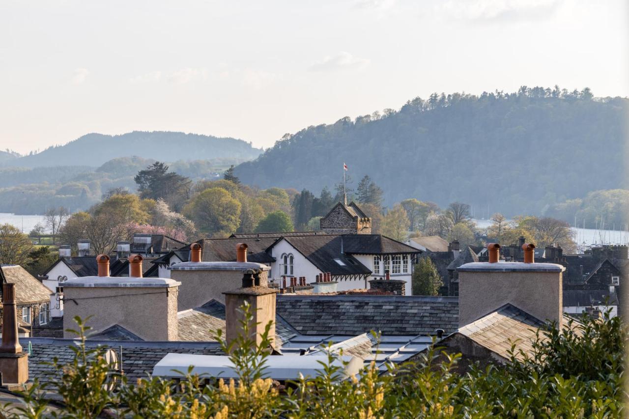 Luxury 2 Bed Room Lake View Apt Bowness Parking Exterior foto